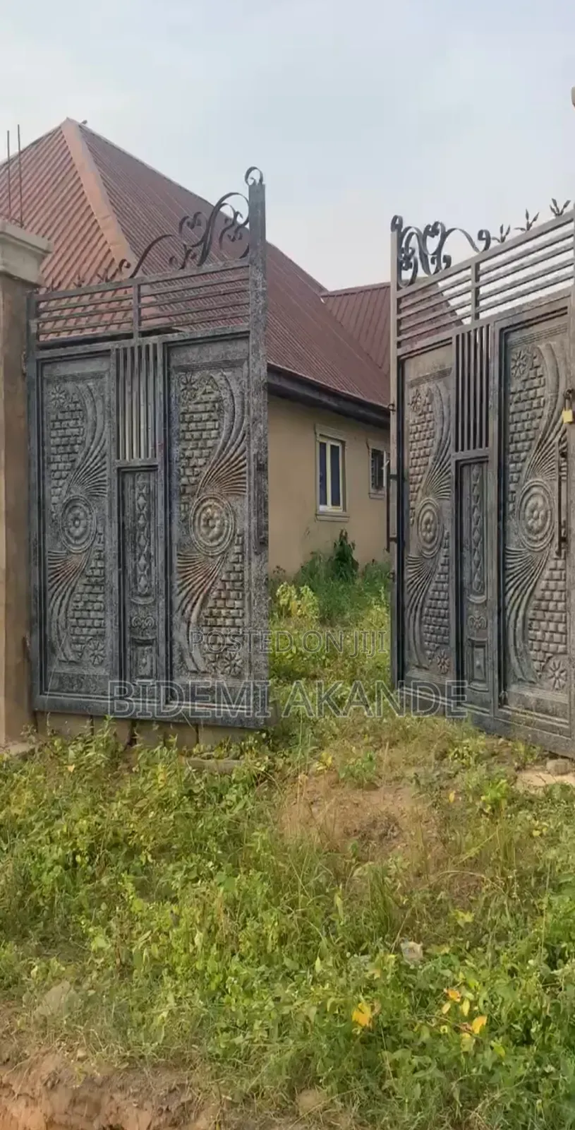 6bdrm House in Obafemi-Owode for sale