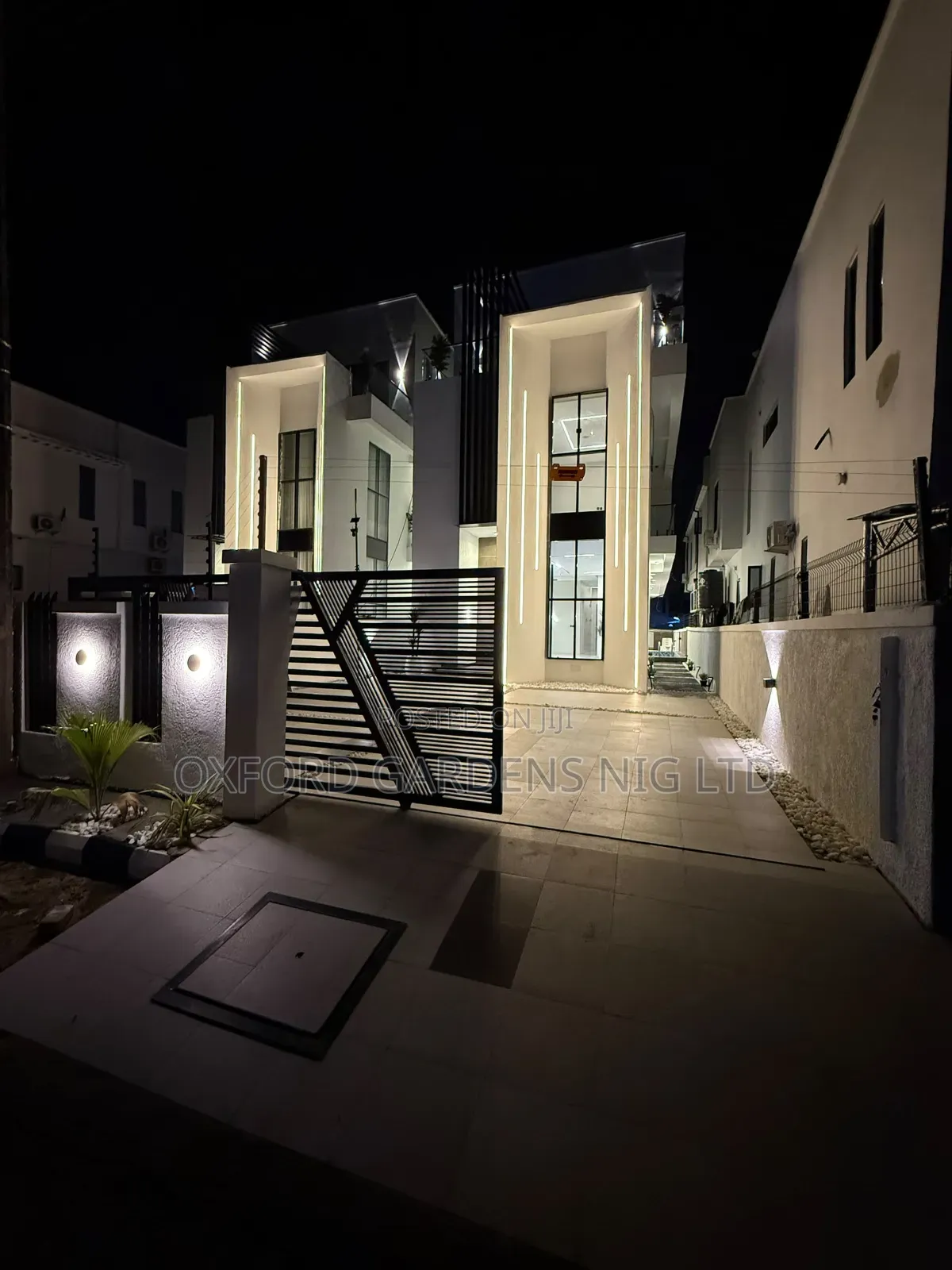5bdrm Duplex in Danfodil Estate,, Chevron for sale
