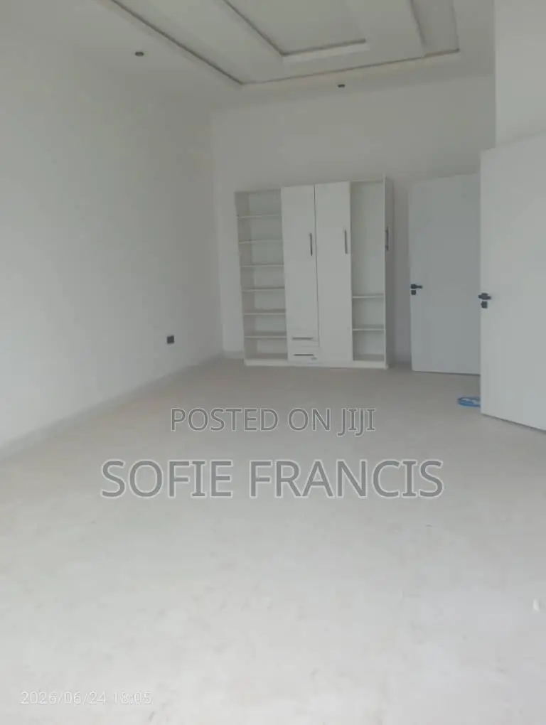 4bdrm Duplex in Vgc for rent