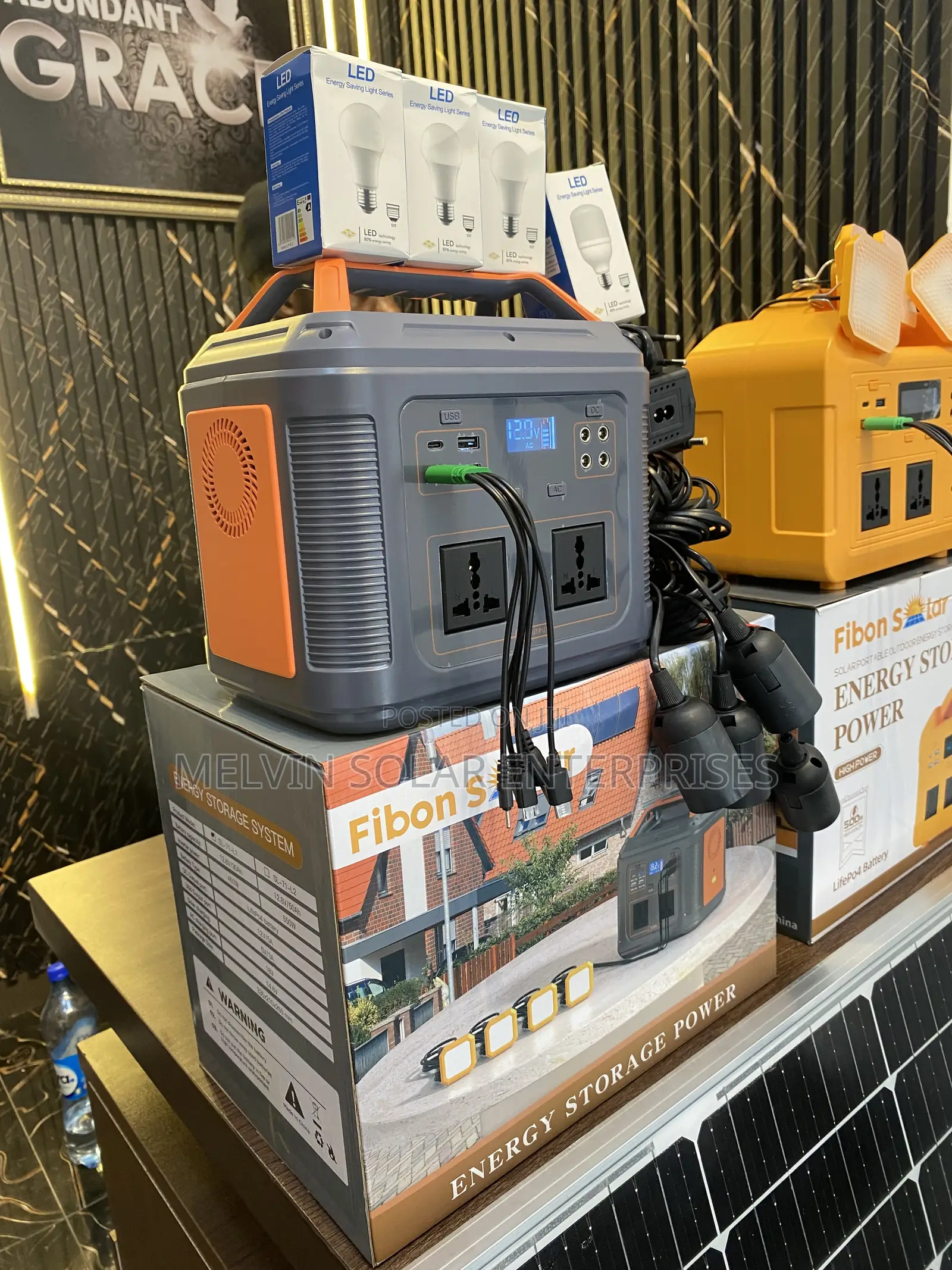 550watts Fibon Solar Generator With Panels Charger and Four Bulbs Dm