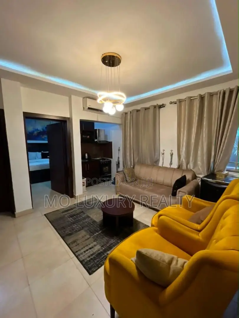 2bdrm Apartment in Lekki Phase 1 for rent