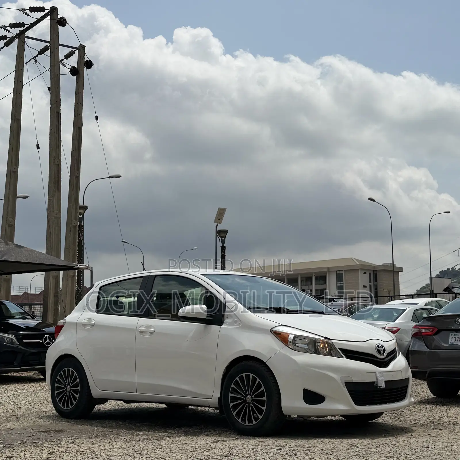 Toyota Yaris 2012 White