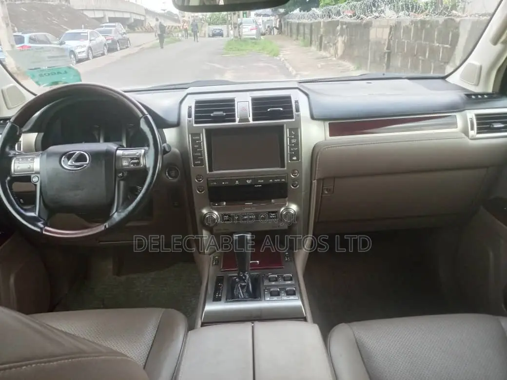 Lexus GX 460 Luxury 2018 White