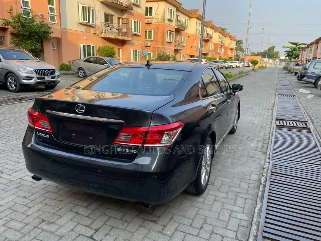 Lexus ES 350 2011 Black