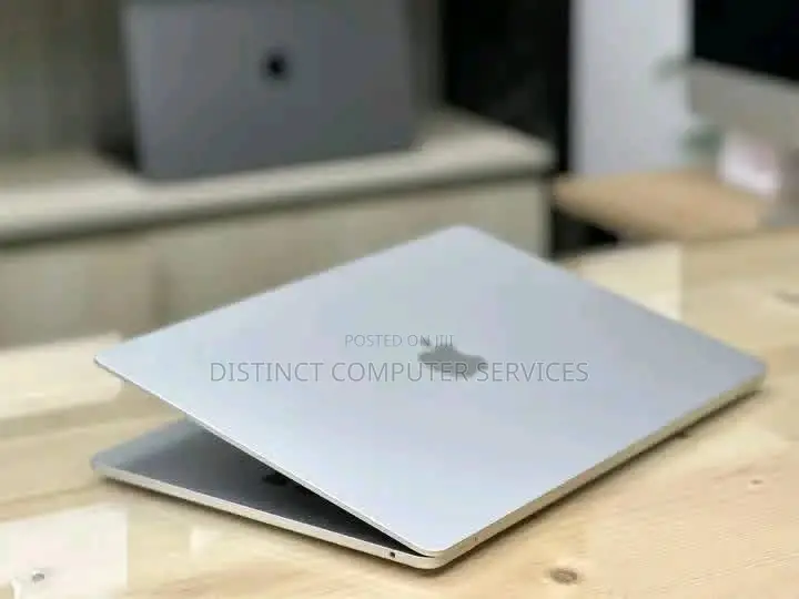 Laptop Apple MacBook Pro 2021 M1 16GB Apple M1 SSD 512GB