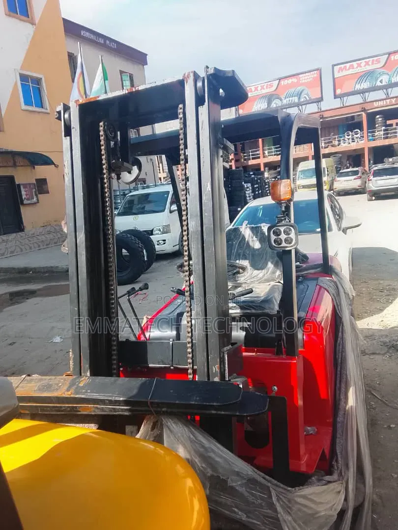 Emmatech 3 Ton Forklift Machine
