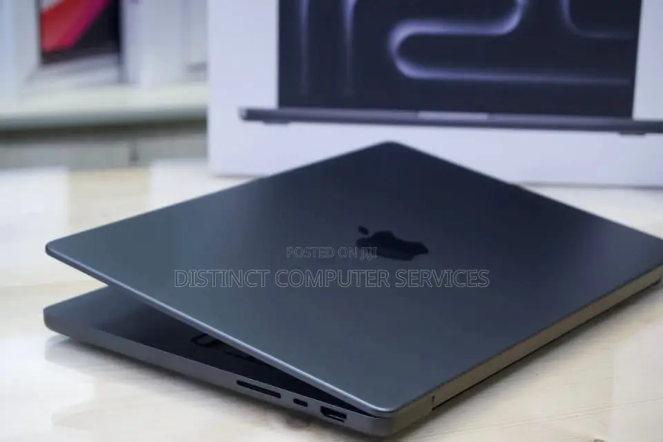 Laptop Apple MacBook Pro 2024 M4 16GB Apple M4 SSD 512GB