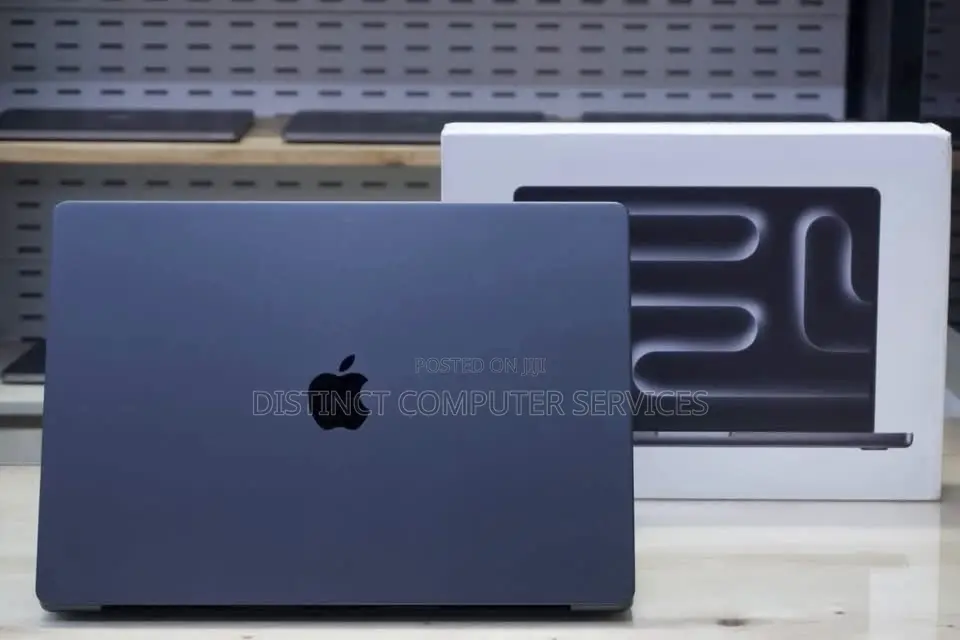 Laptop Apple MacBook Pro 2024 M4 16GB Apple M4 SSD 512GB