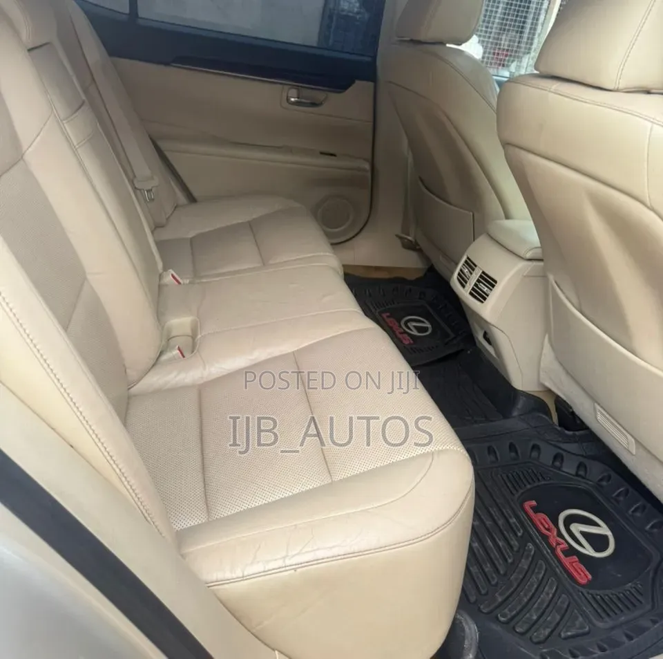 Lexus ES 2013 Gold