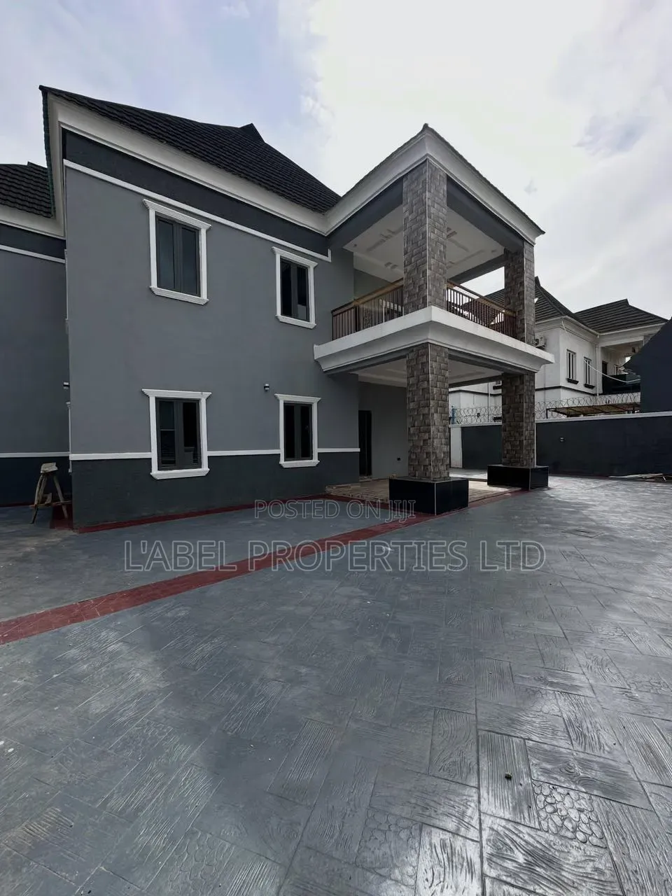 4bdrm Duplex in Apo Wumba District, Wasa for sale