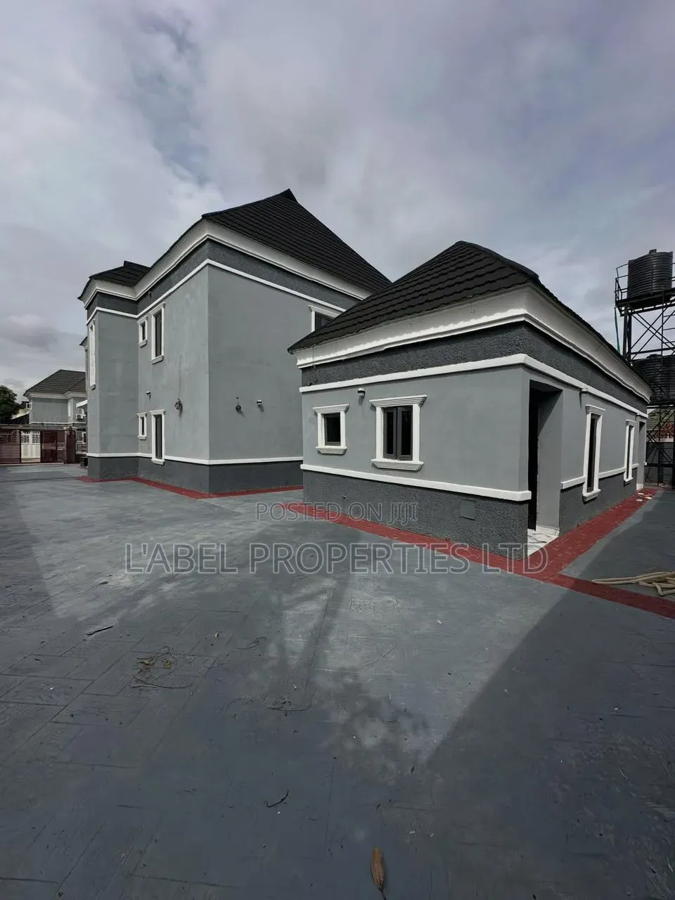 4bdrm Duplex in Apo Wumba District, Wasa for sale