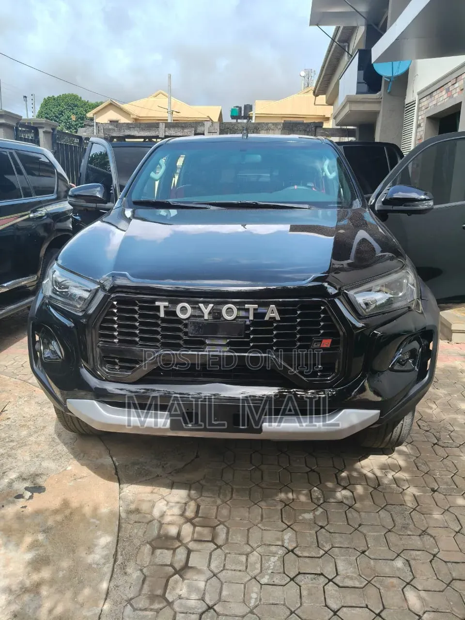 Toyota Hilux 2020 Black