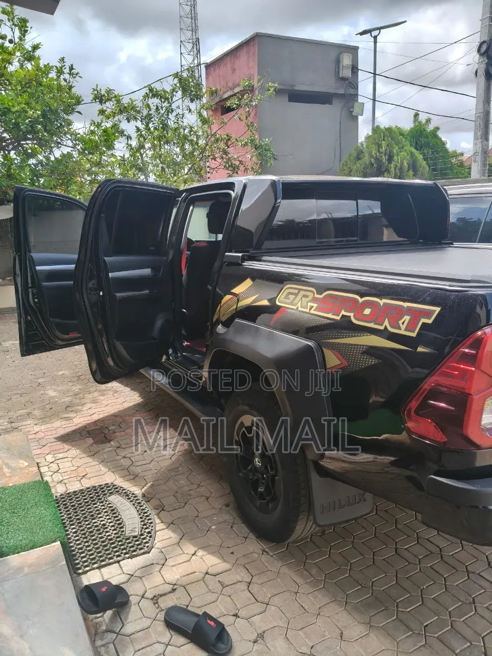 Toyota Hilux 2020 Black