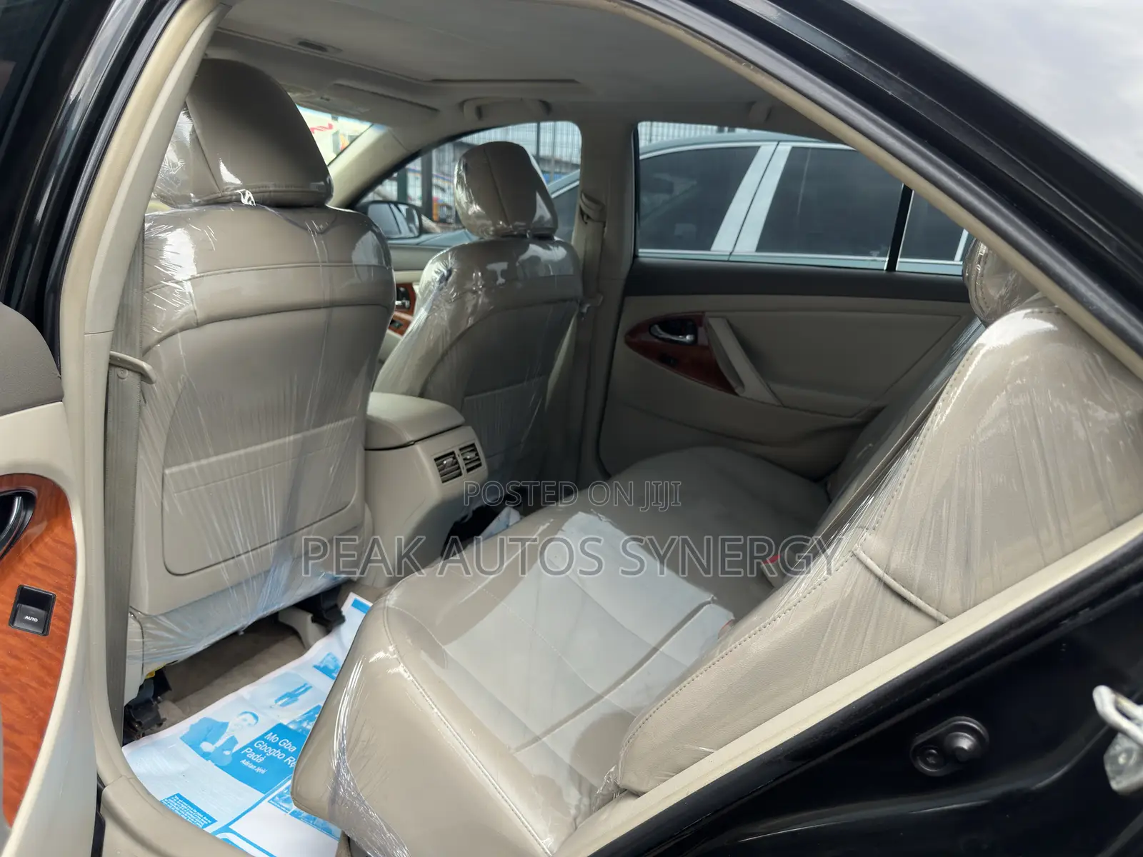 Toyota Camry XLE V6 4dr Sedan (3.5L 6cyl 6A) 2011 Black