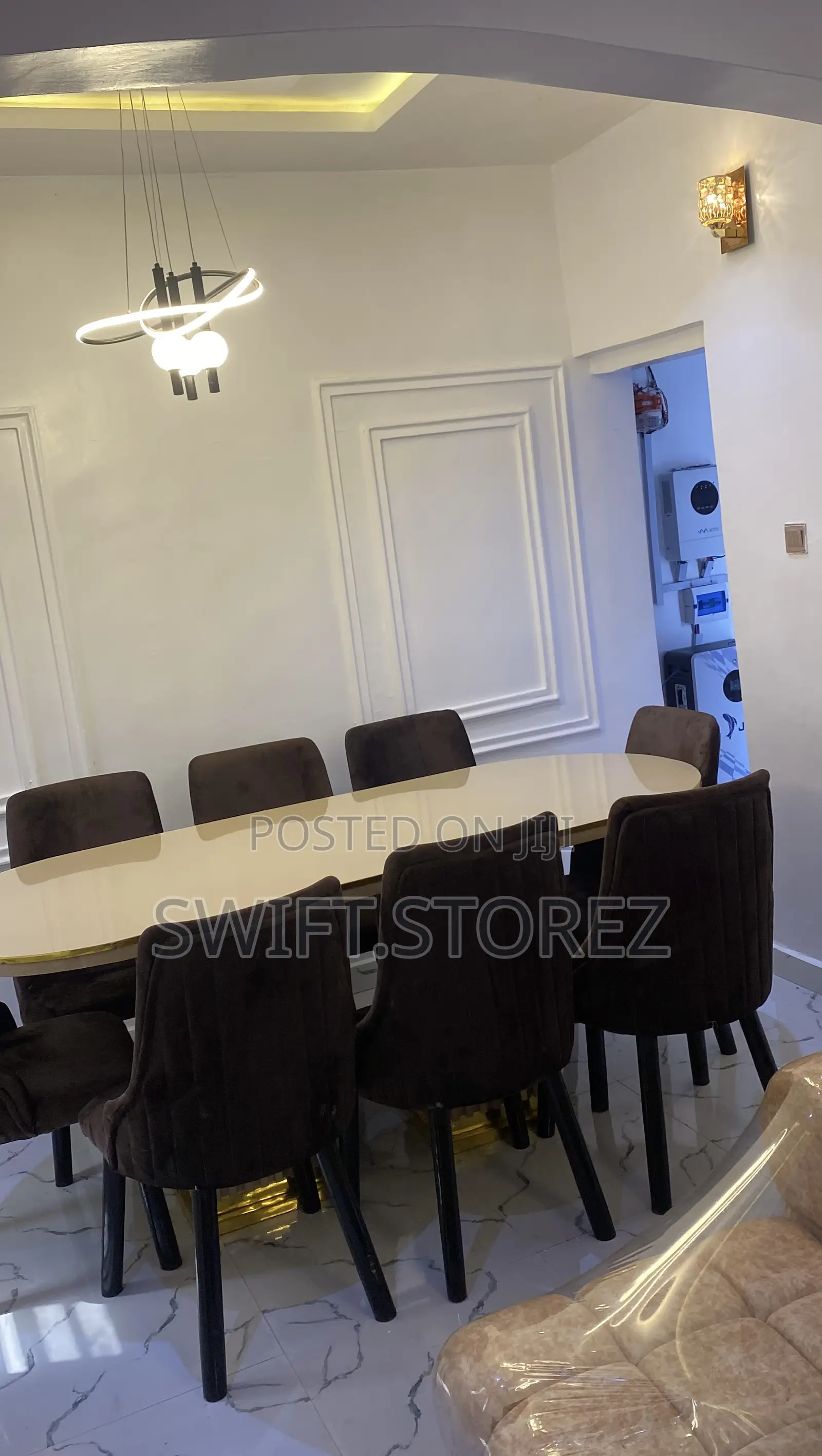 8 Seater Dinning Set