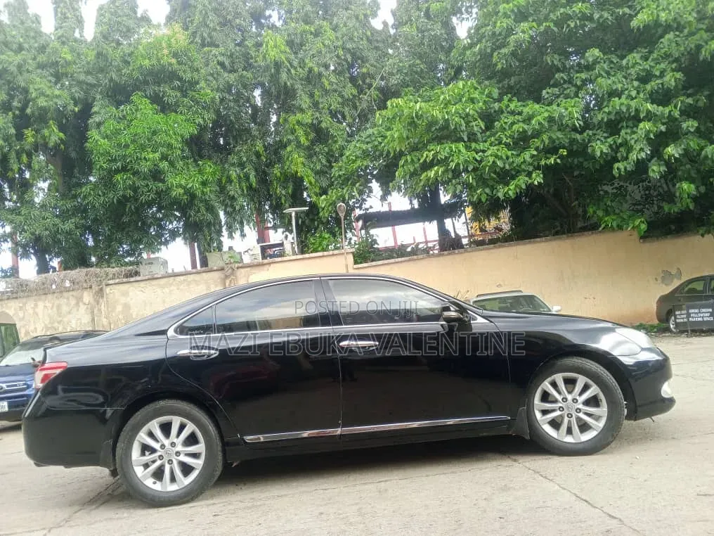Lexus ES 350 2011 Black