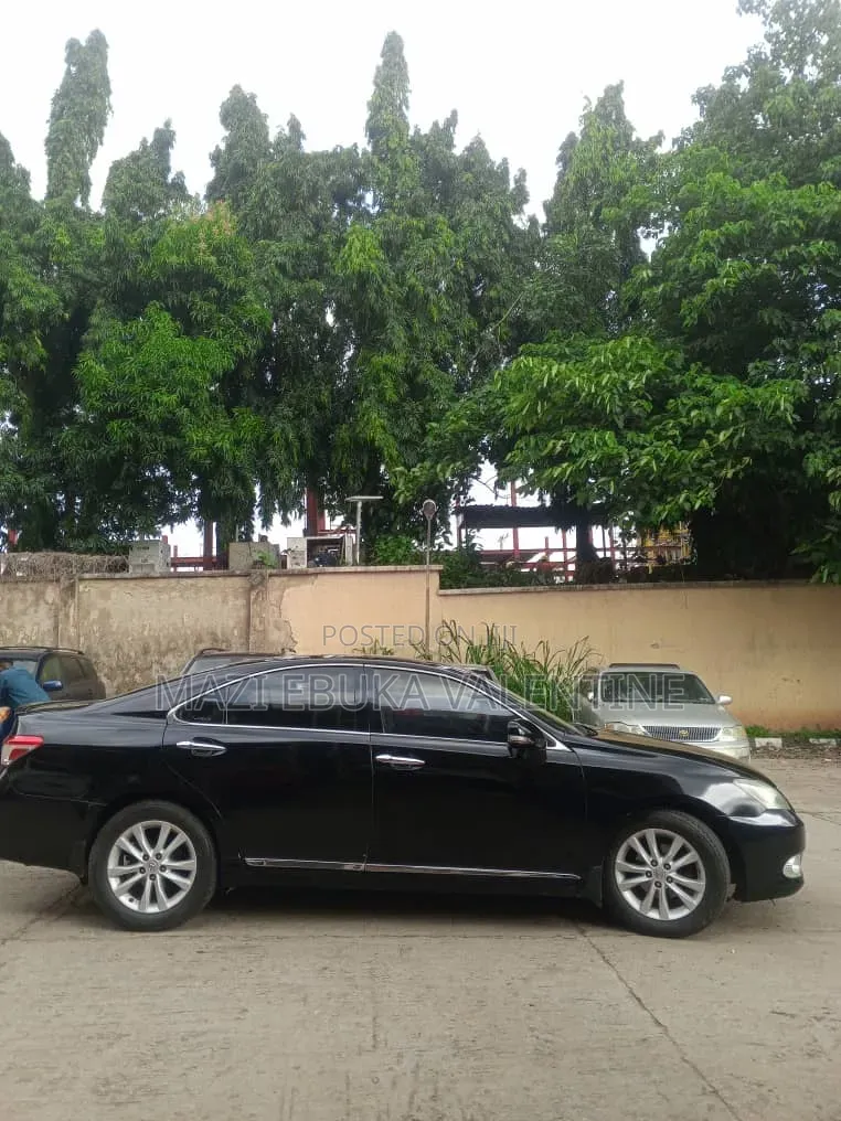 Lexus ES 350 2011 Black