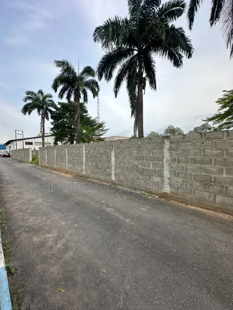 Commercial Land 2009 Square Metre Lateef Jakande Road Agidingbi