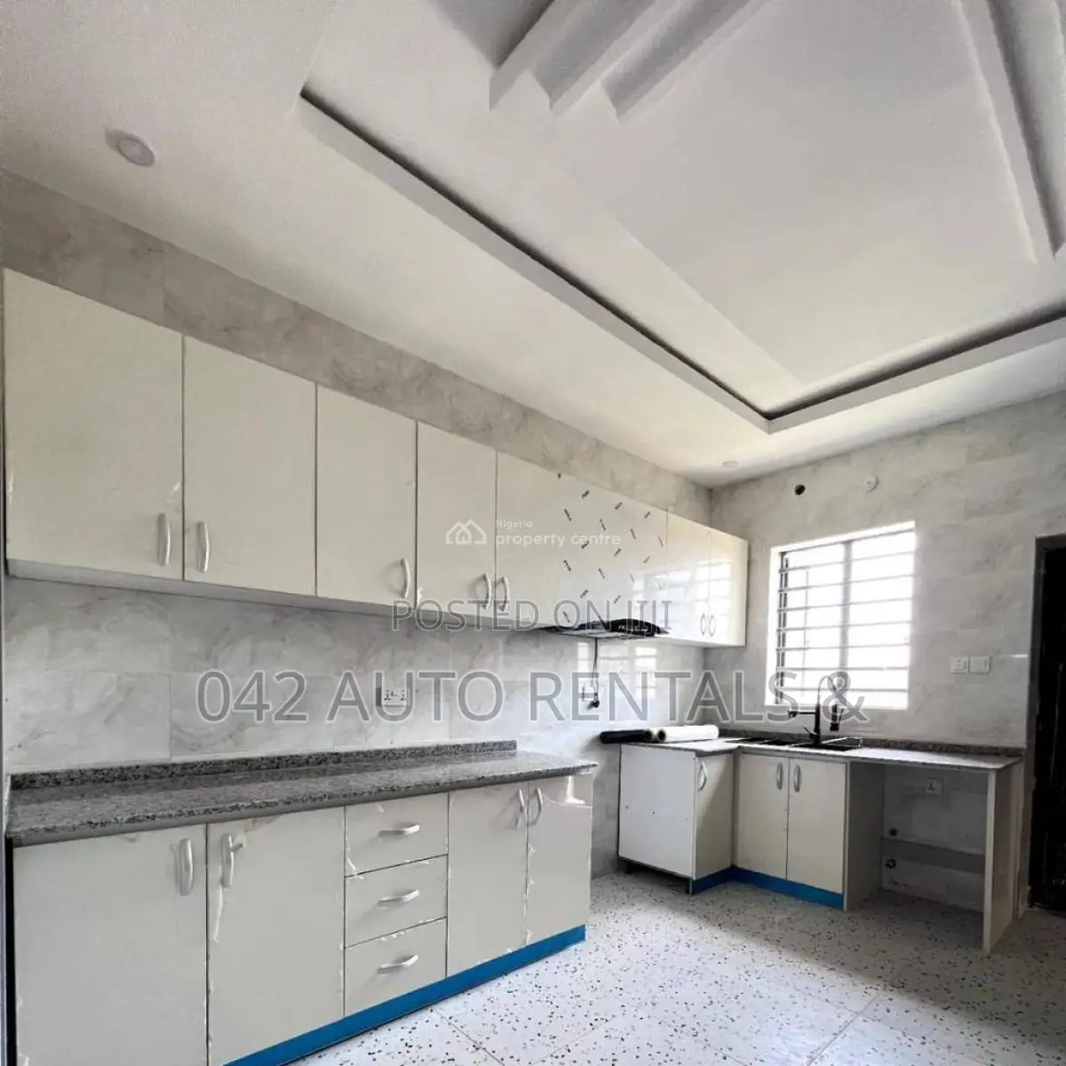 4bdrm Duplex in Ogui Road, Enugu for sale