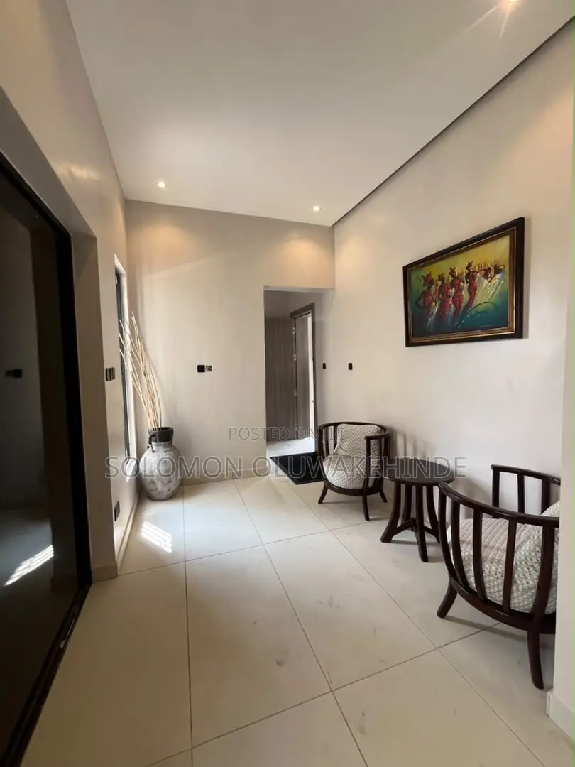 Furnished 5bdrm Duplex in Vgc for sale