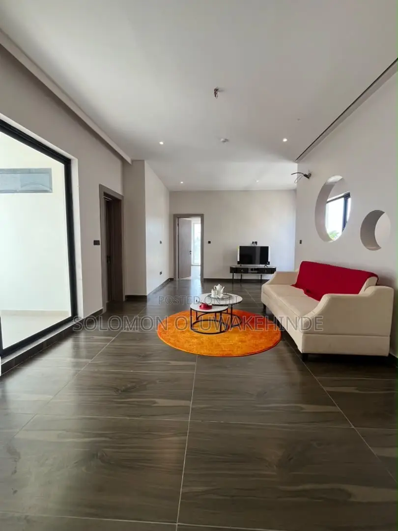 Furnished 5bdrm Duplex in Vgc for sale