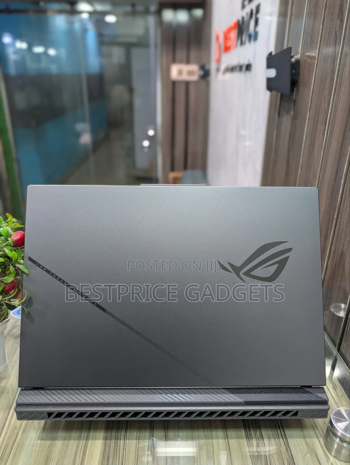 Laptop Asus ROG Strix G16 G614 16GB AMD Ryzen 9 SSD 1T