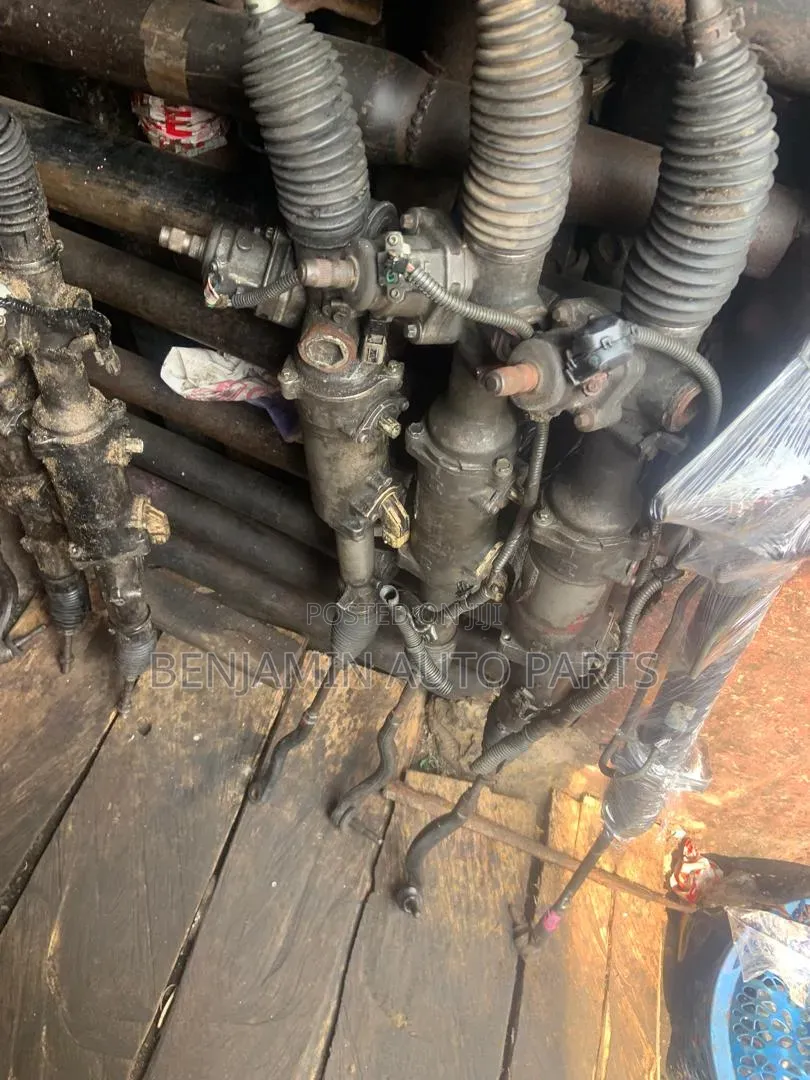 Steering Rack Lexus Is250
