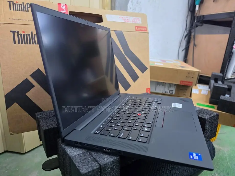 Laptop Lenovo ThinkPad P1 Gen 3 16GB Intel Core i7 SSD 512GB