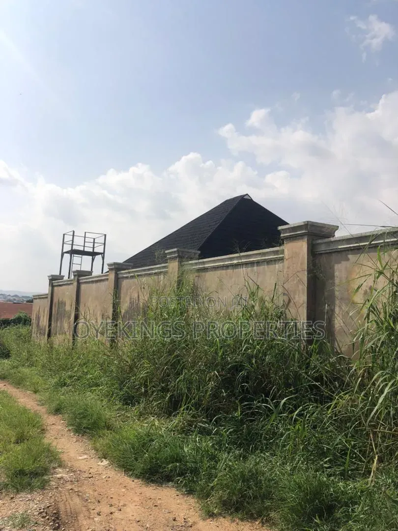 2bdrm Bungalow in Podo, Oluyole for sale