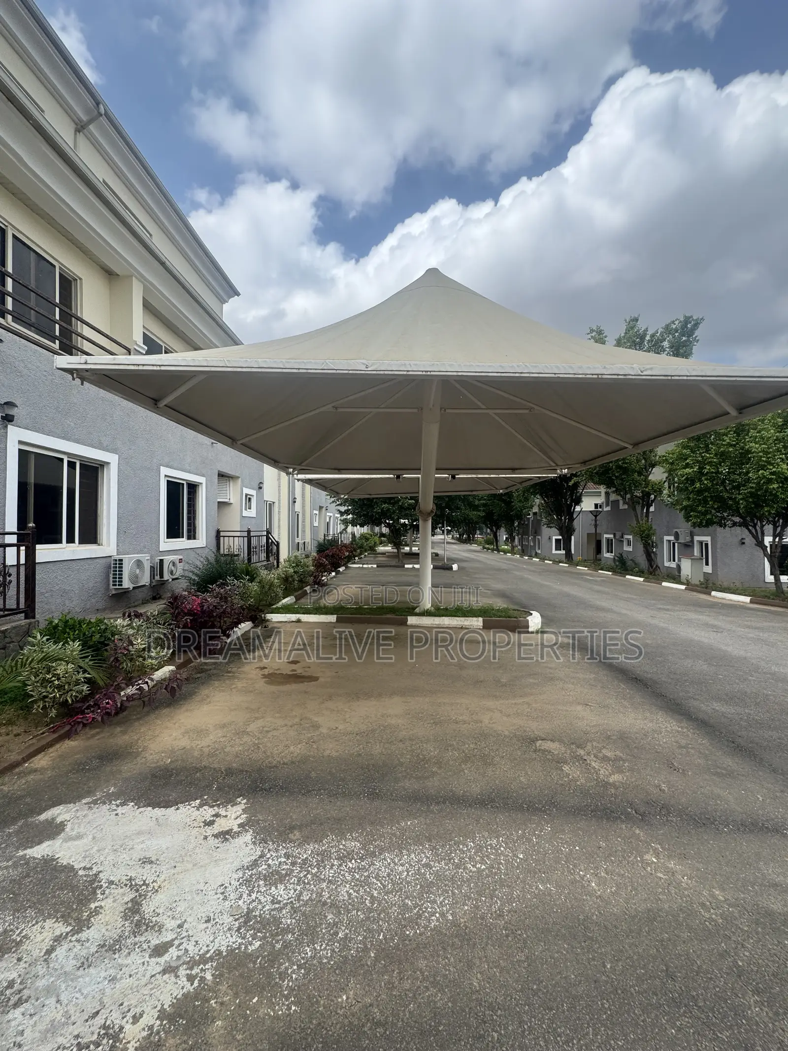 5bdrm Duplex in Life Camp for rent