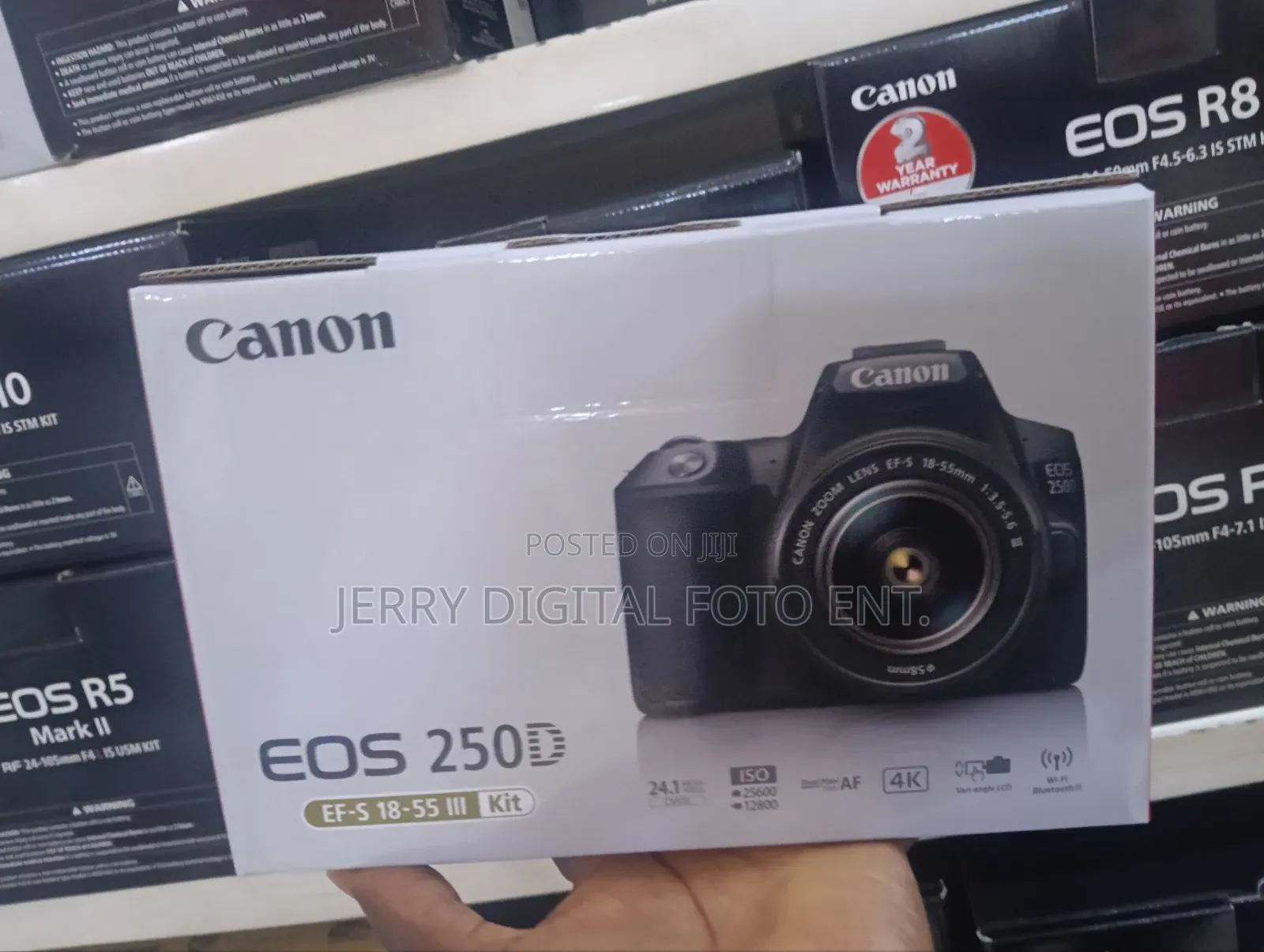 Canon Eos 250d With Len 18-55mm