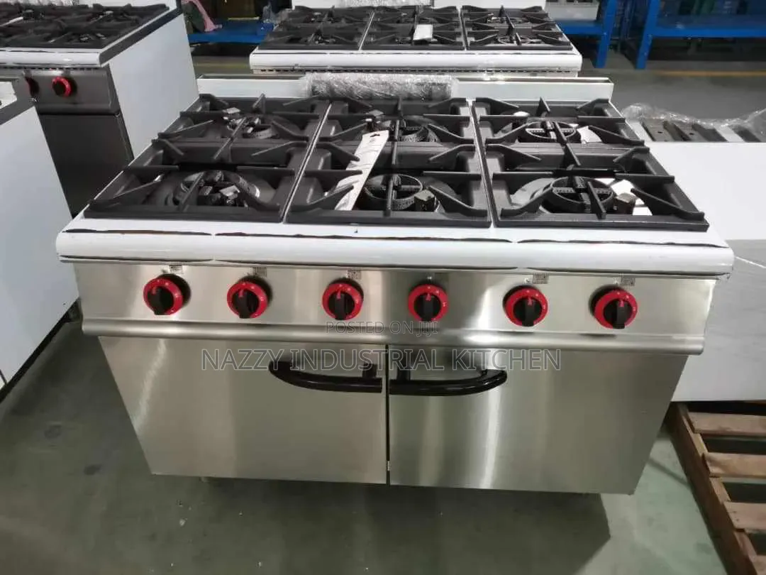 Cooker With Oven