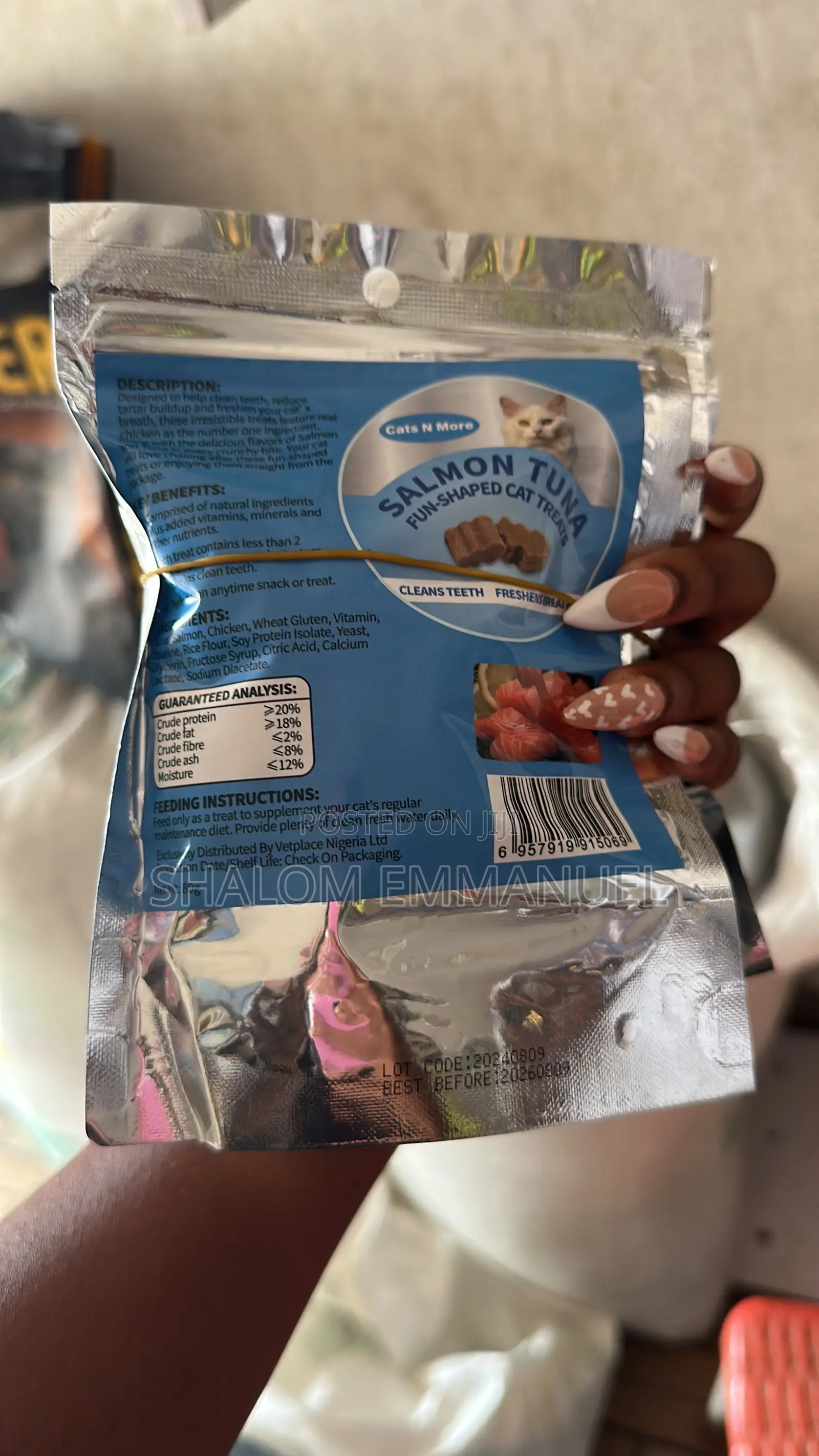 Delicious Dry Treats for Cat