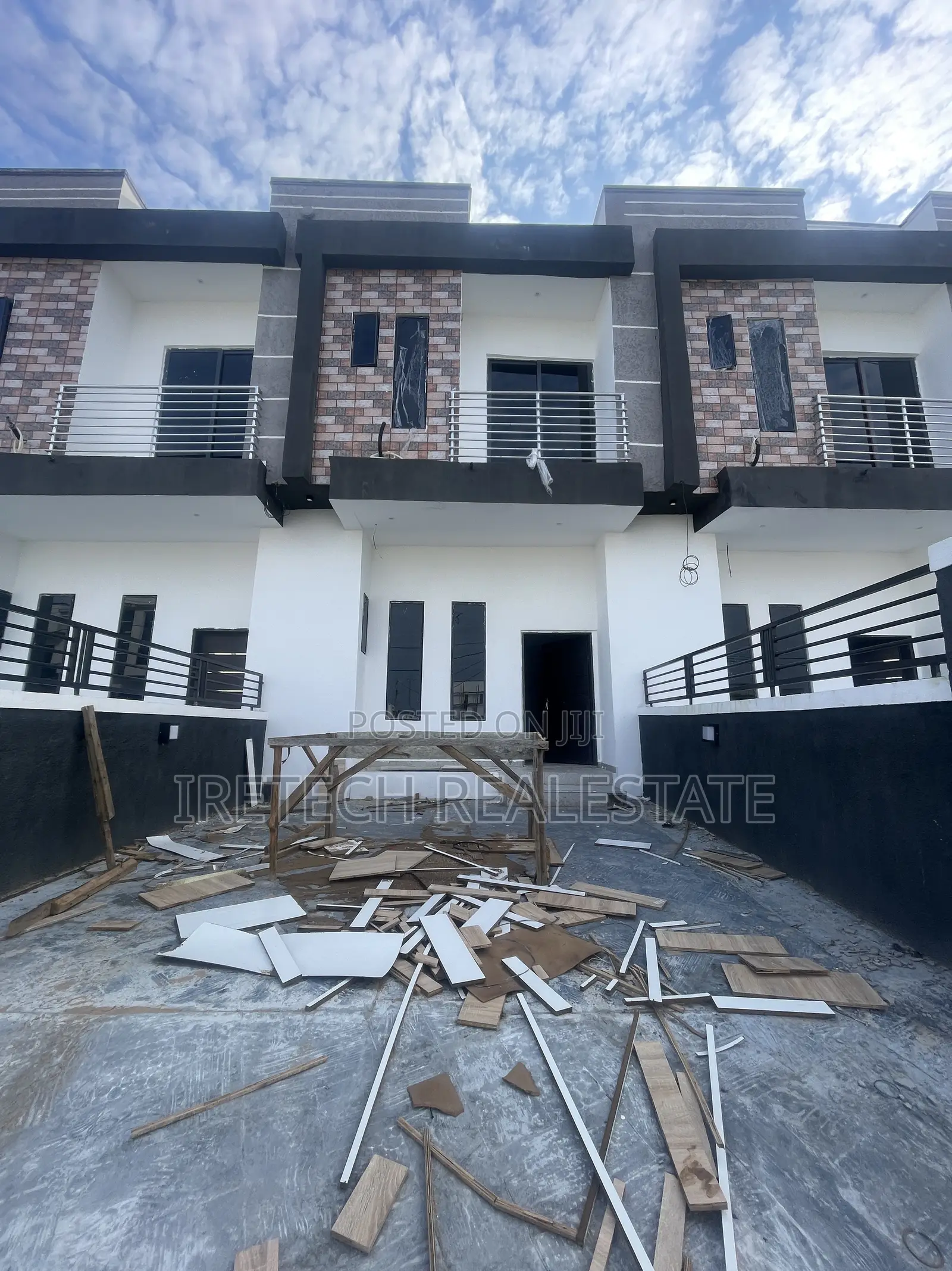 2bdrm Townhouse/Terrace in Ajah By Abraham, Off Lekki-Epe Expressway