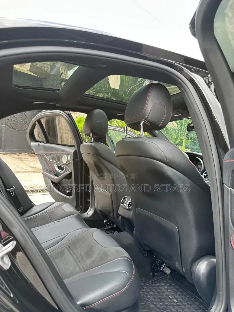 Mercedes-Benz C43 2017 Black