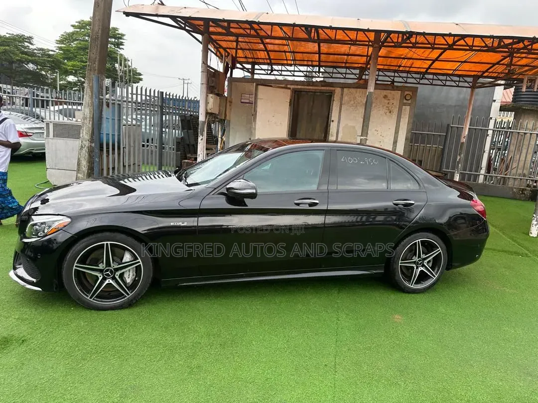 Mercedes-Benz C43 2017 Black