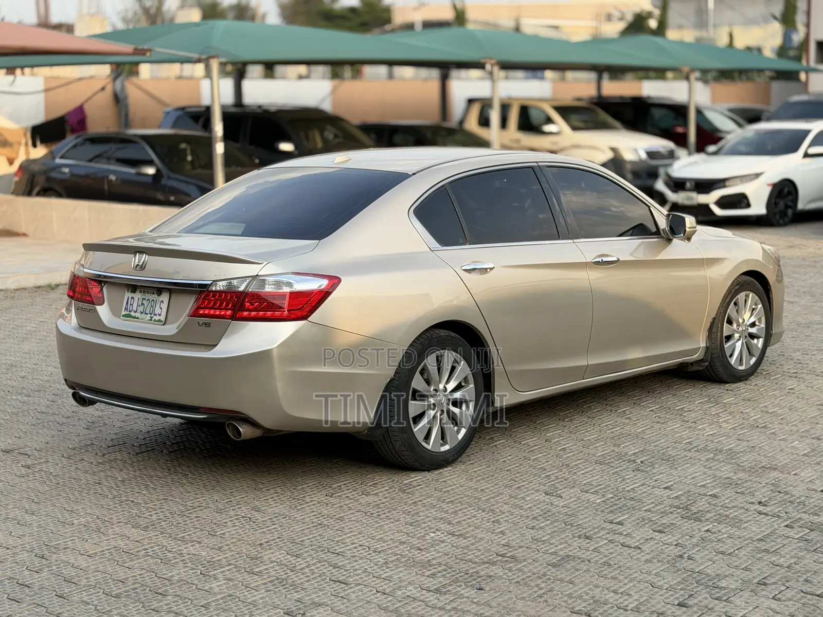 Honda Accord EX-L V-6 4dr Sedan (3.5L 6cyl 6A) 2014 Gold