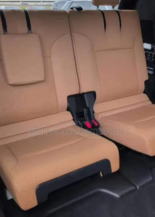 Lexus LX 2023 Gold