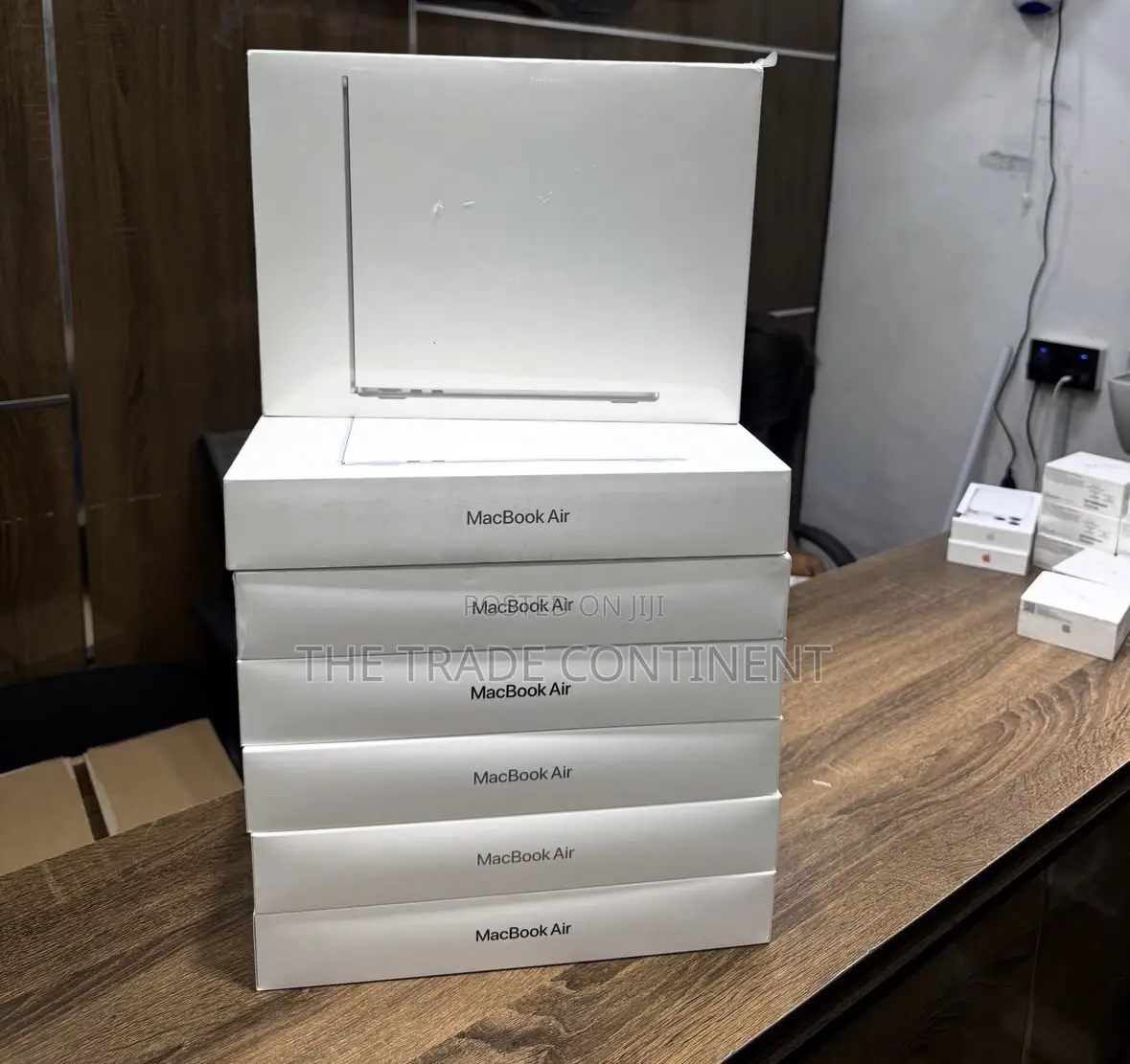 New Laptop Apple MacBook Air 2026 M5 16GB Apple M5 SSD 512GB