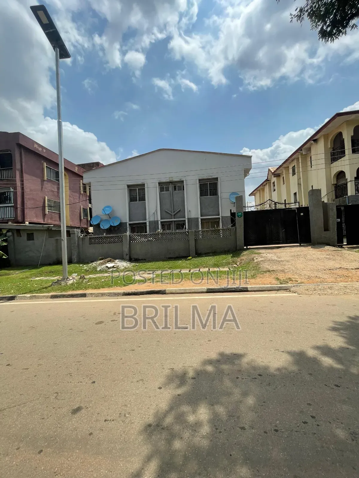 3bdrm Block of Flats in Zone 6 / Wuse for sale