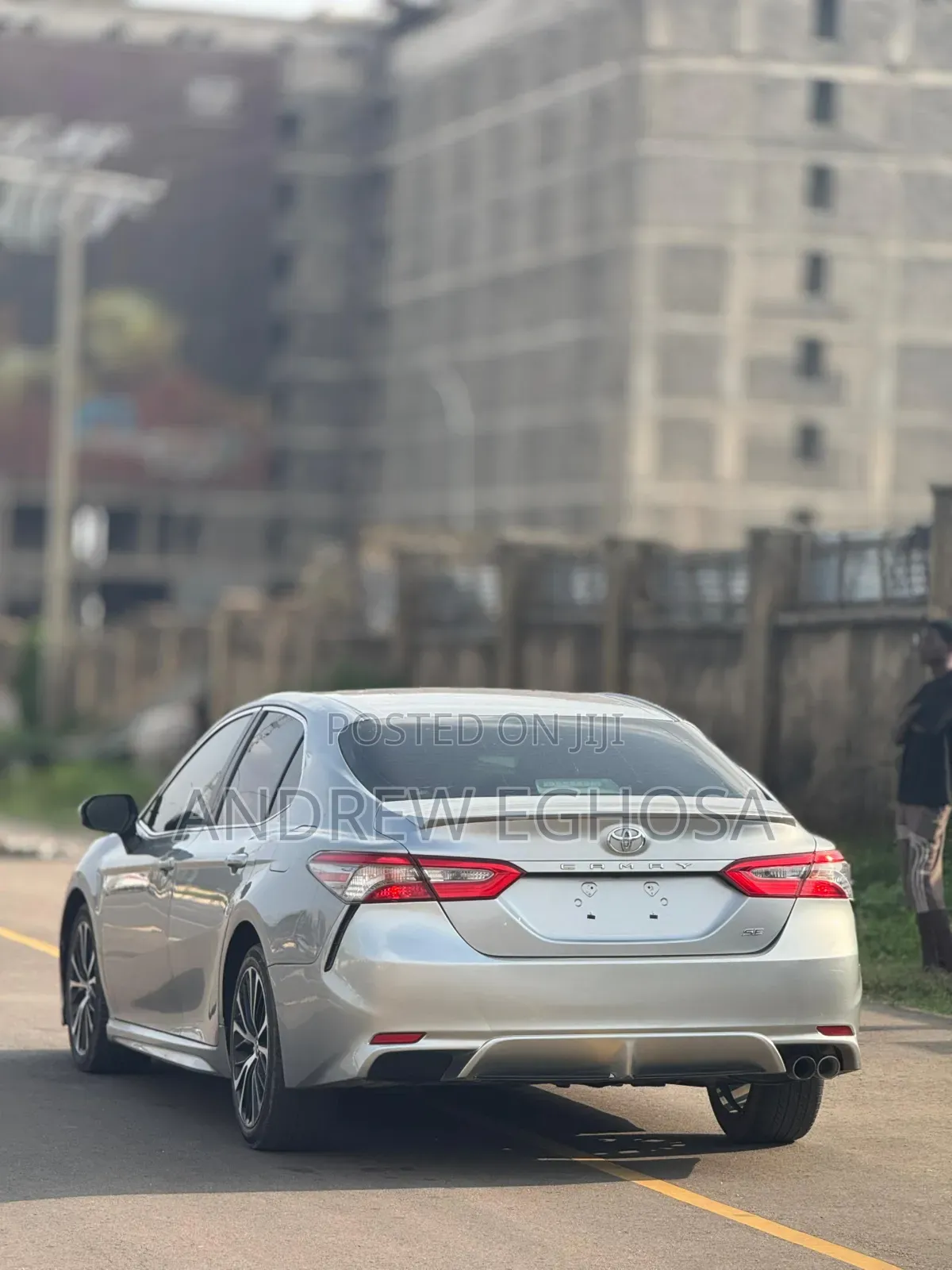 Toyota Camry 2018 Gold