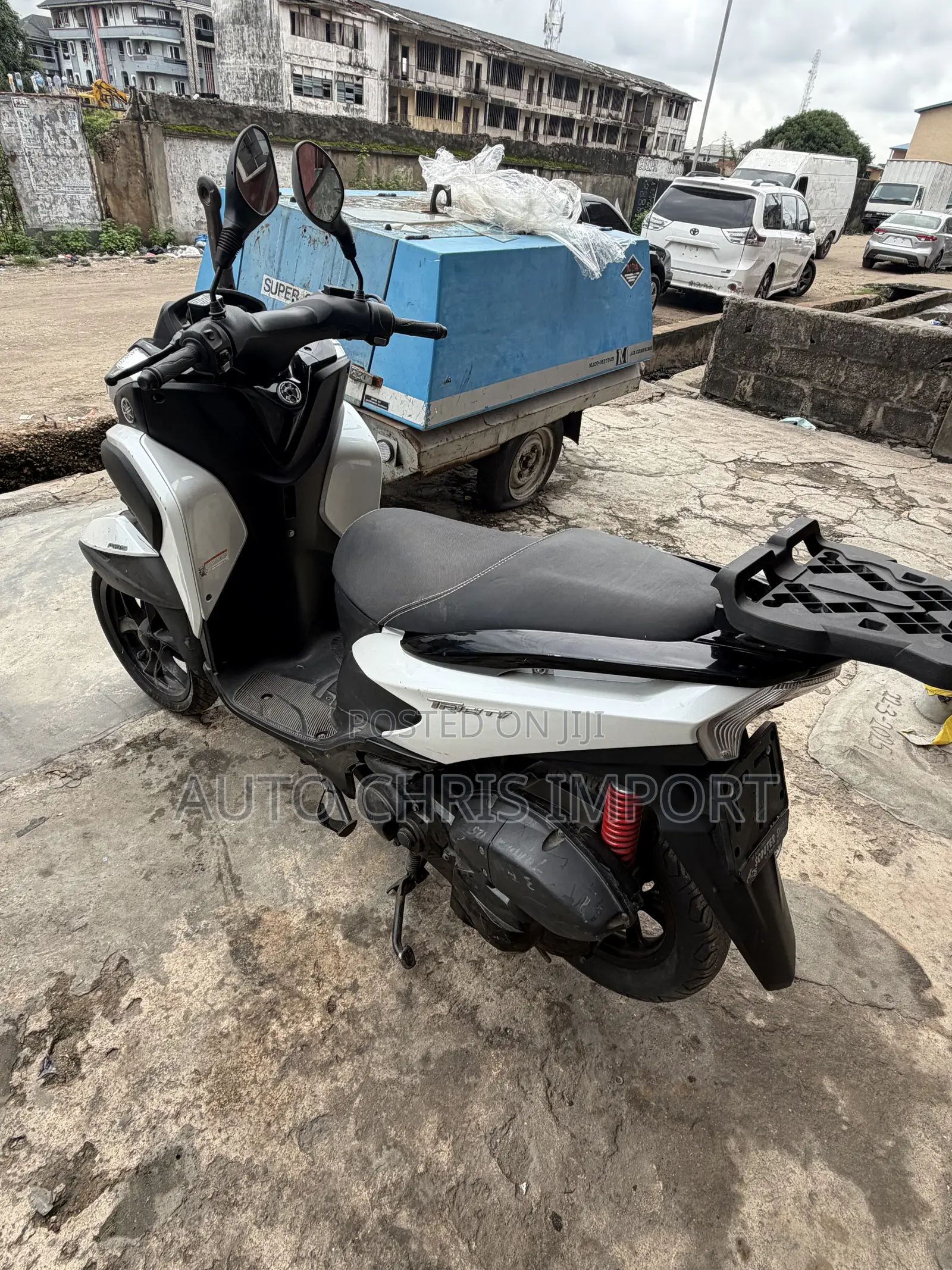 Yamaha 2022 White