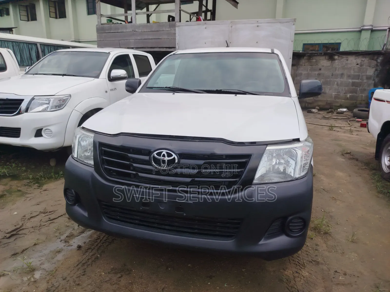 Toyota Hilux 2010 White