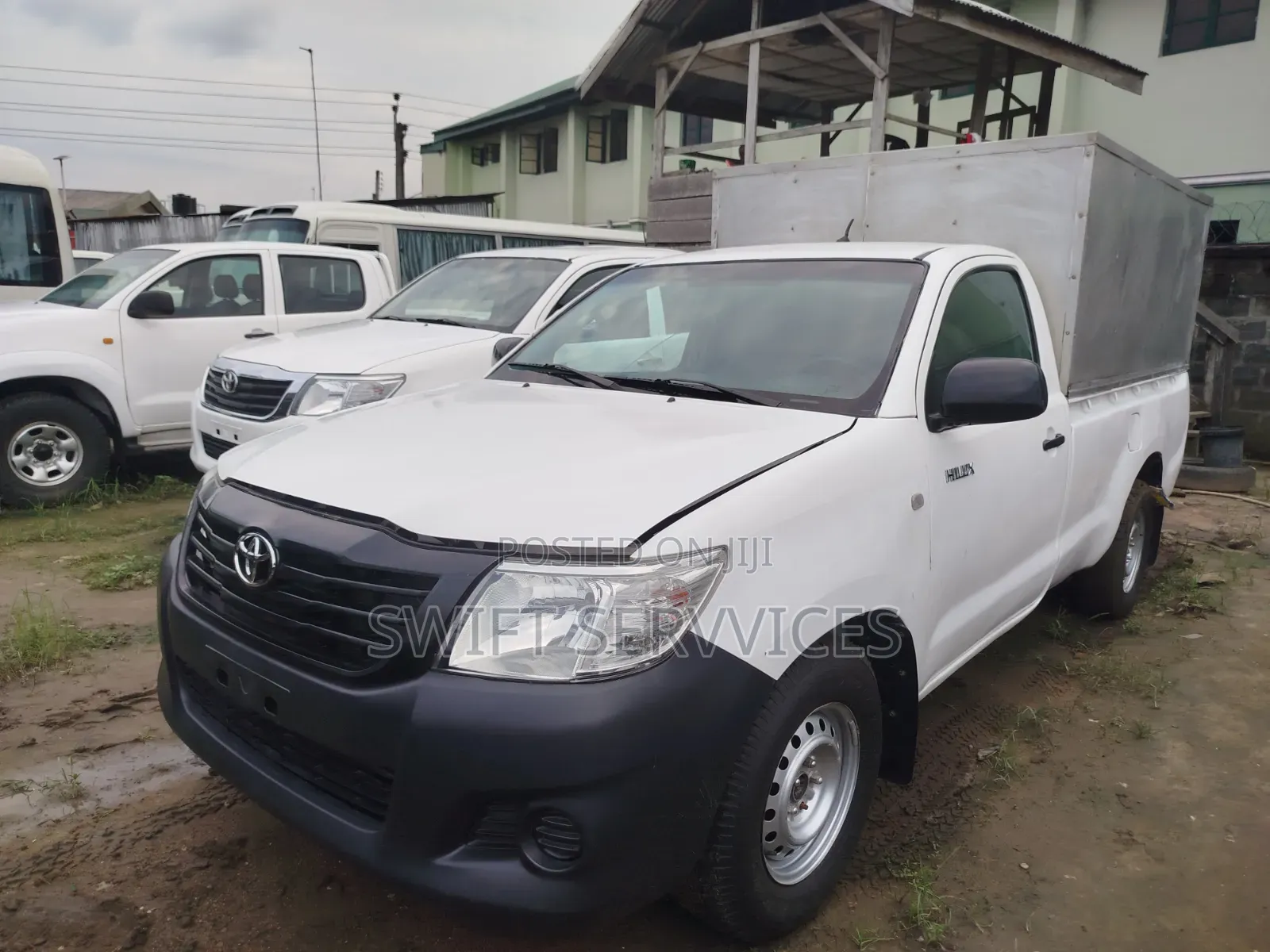 Toyota Hilux 2010 White