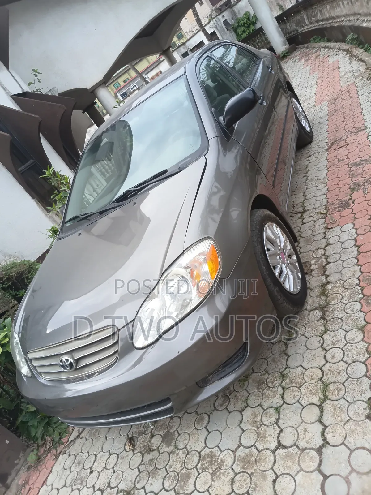 Toyota Corolla LE 2004 Gray