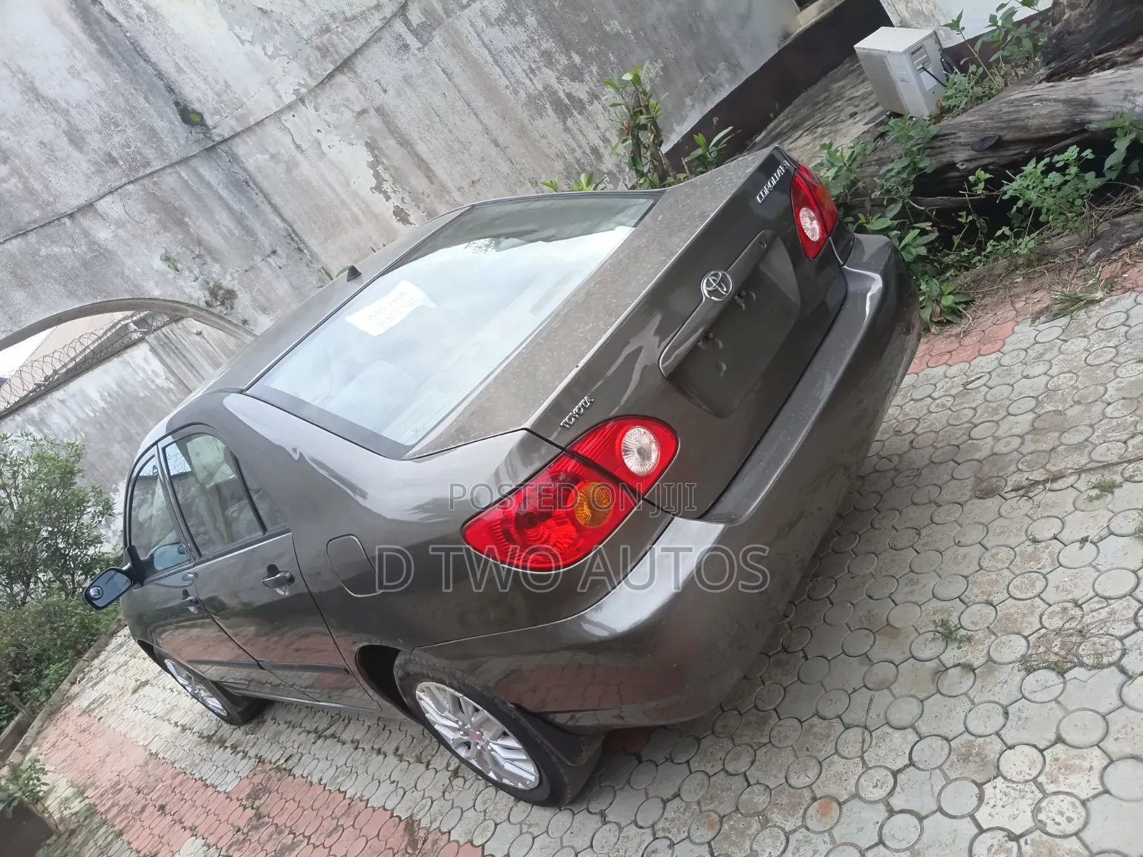 Toyota Corolla LE 2004 Gray