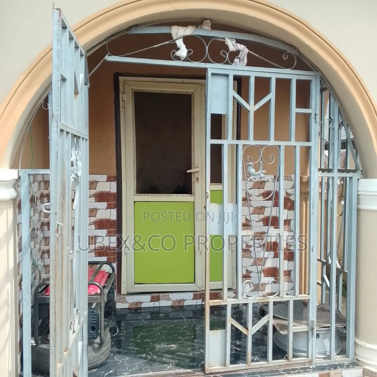3bdrm Bungalow in Sona Brewery Sango for sale
