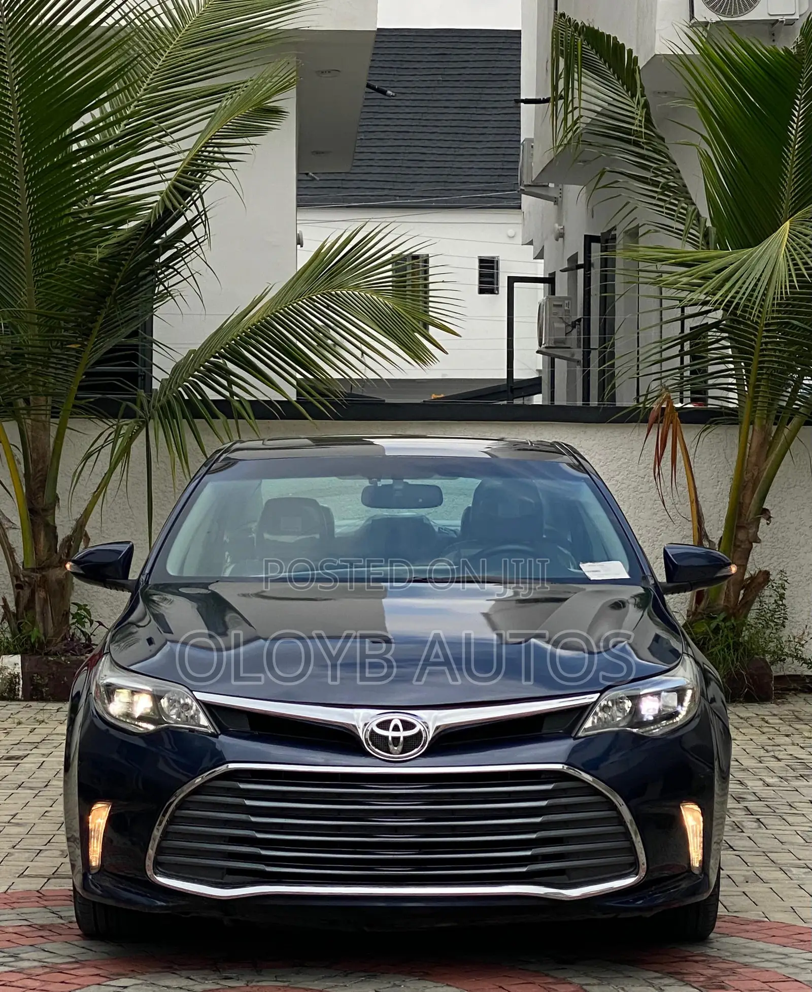 Toyota Avalon Limited 4dr Sedan (3.5L 6cyl 6A) 2014 Blue