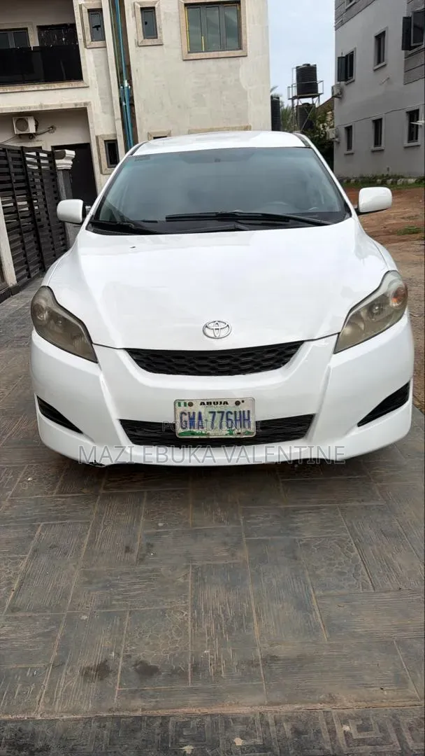 Toyota Matrix 2011 White