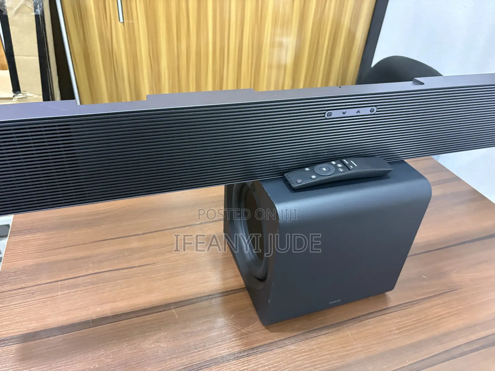Samsung Hw-Qs700f